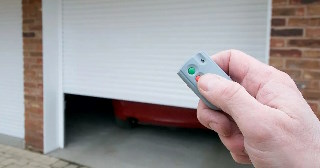 Купить автоматику для рулонных ворот Тобольск, цена от 2771 руб.